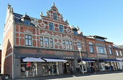  Simons